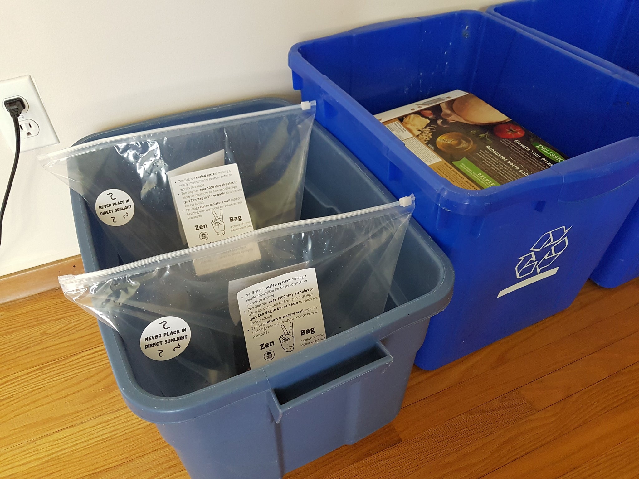 Q2) Zen Bag: Sealed Indoor Worm Composter x 2 – Mother Worms